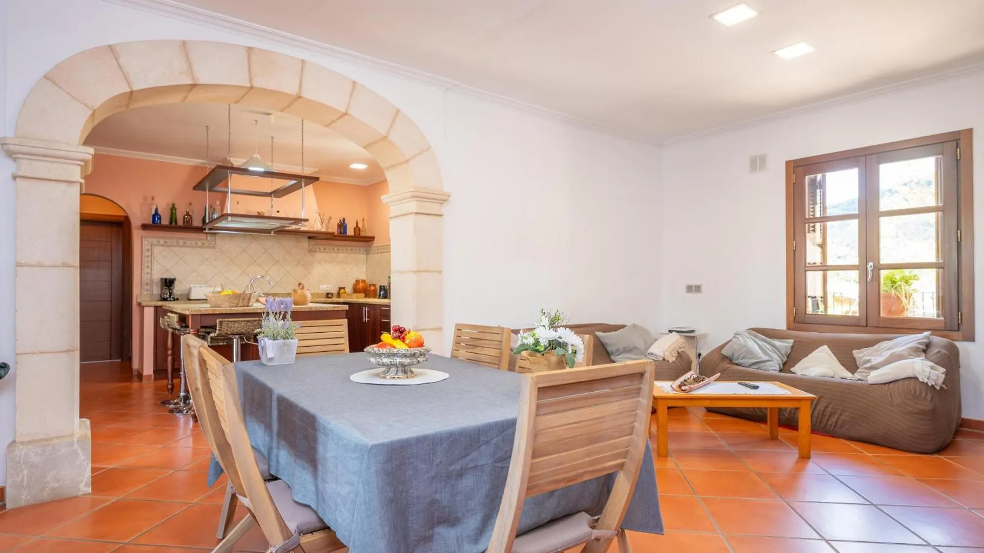 Turixant Dalt Villa Mancor del Valle 0*,  Spain
