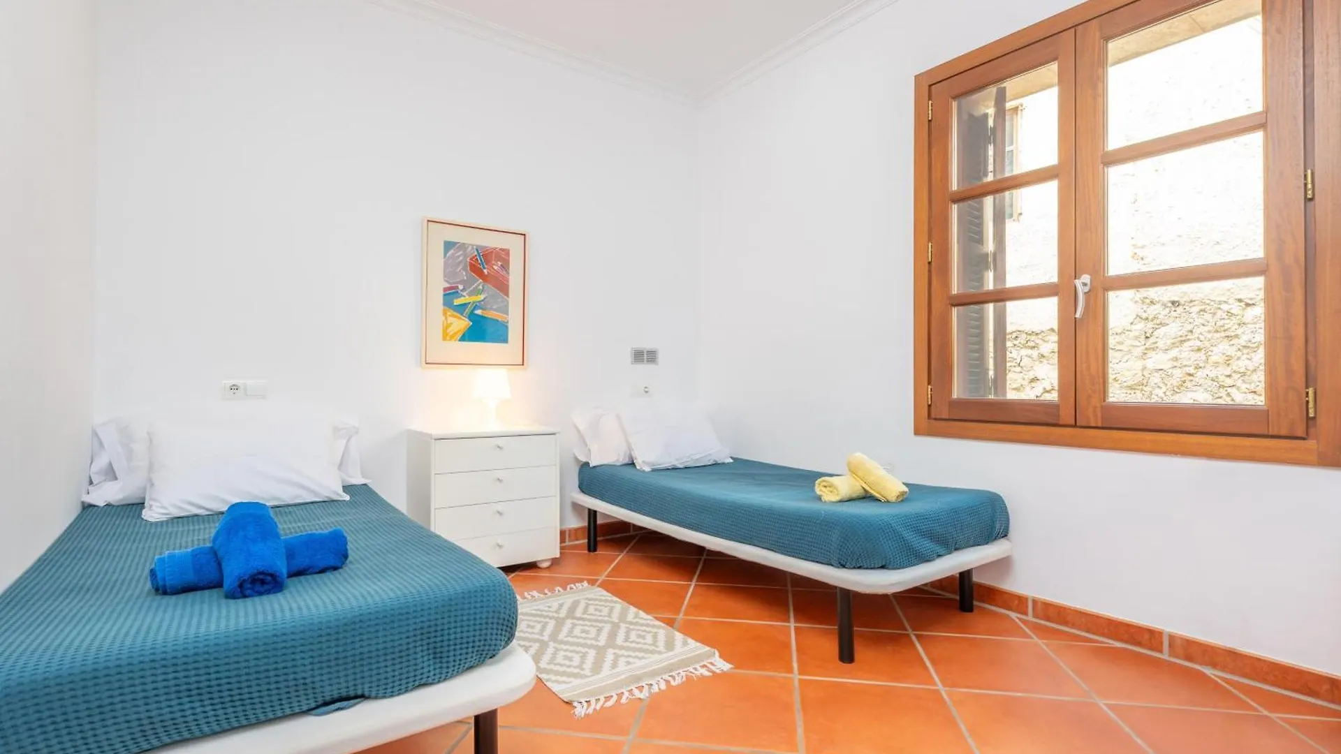 Turixant Dalt Villa Mancor del Valle 0*,